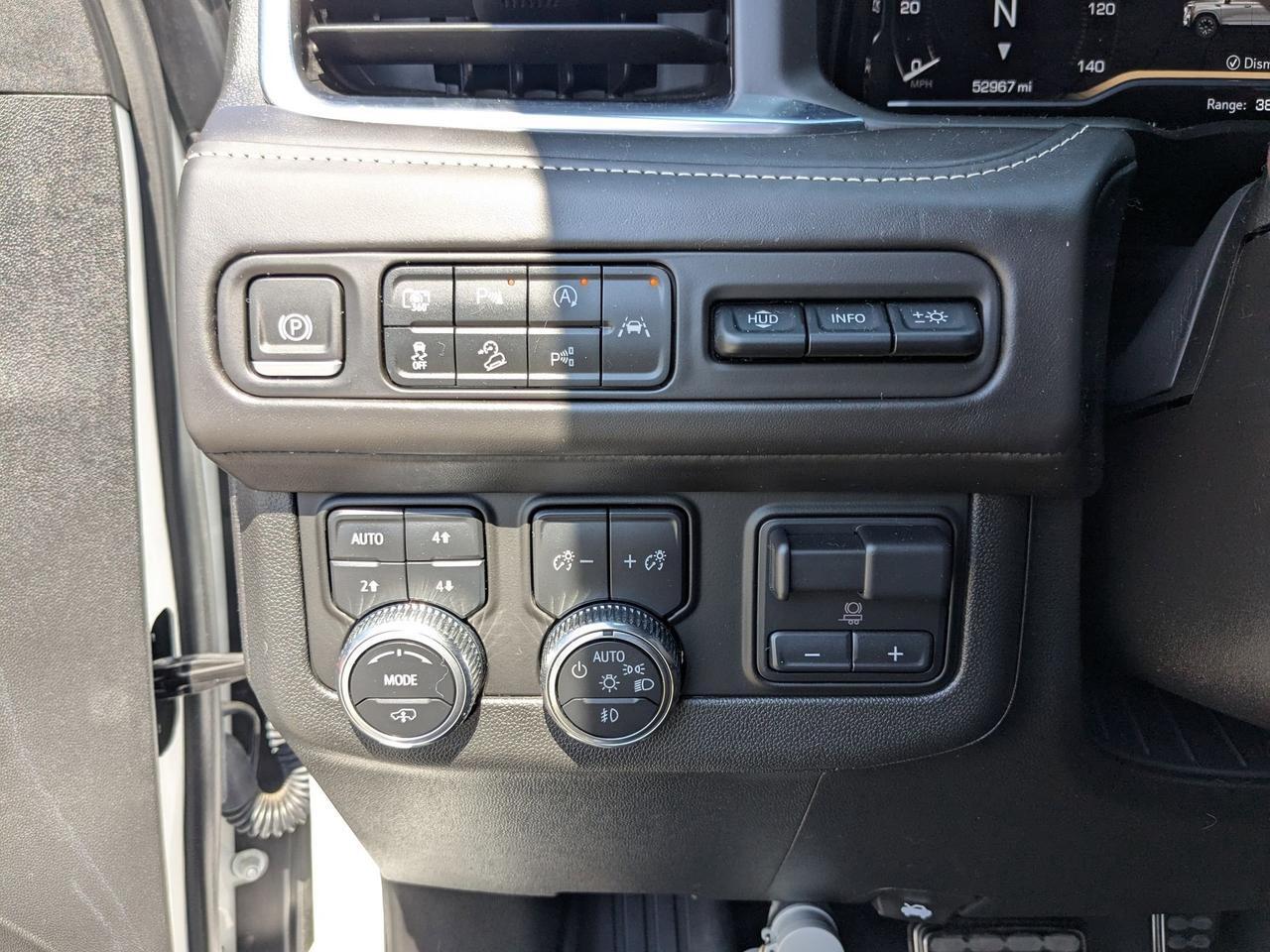 2023 GMC Yukon XL Denali Ultimate