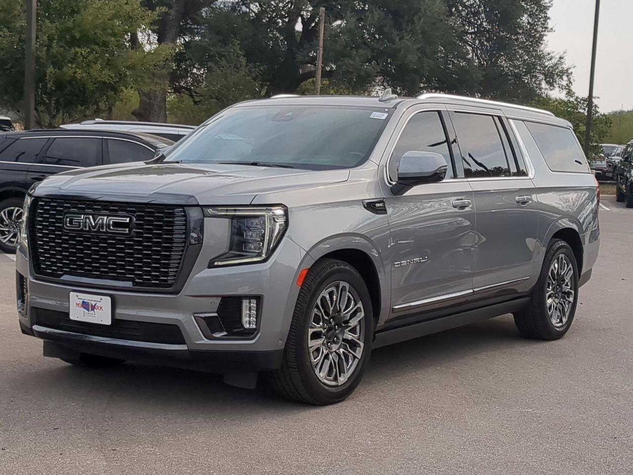 2023 GMC Yukon XL Denali Ultimate
