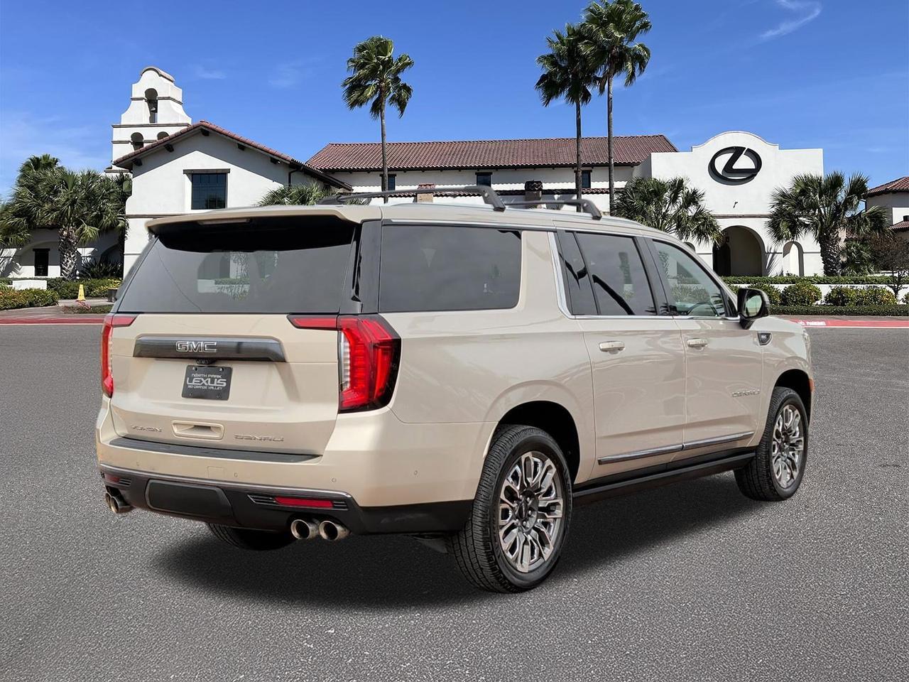 2023 GMC Yukon XL Denali Ultimate