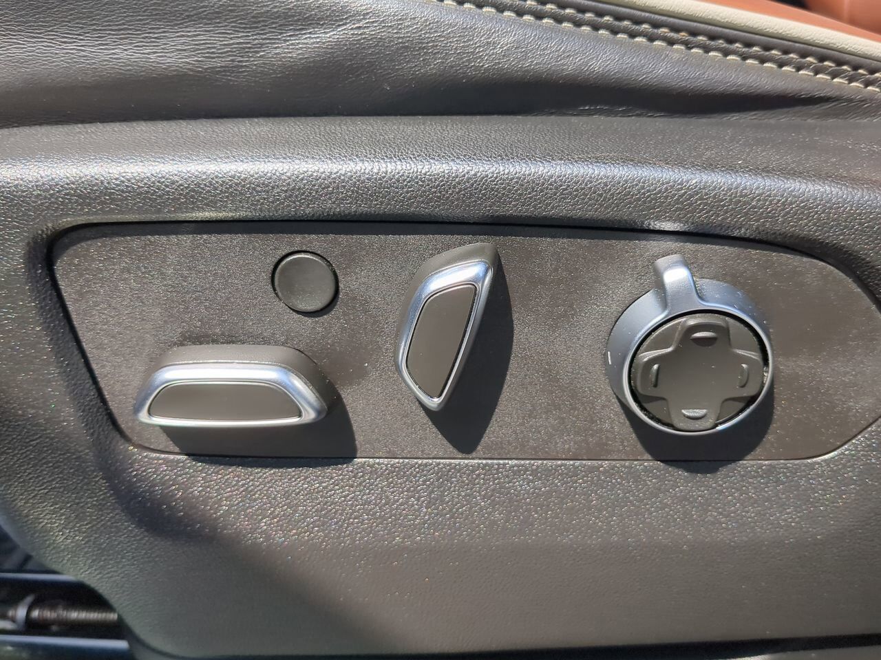 2023 GMC Yukon XL Denali Ultimate Winder GA