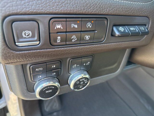 2023 GMC Yukon XL Denali Carbondale IL