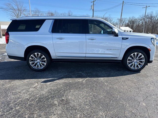 2023 GMC Yukon XL Denali Carbondale IL
