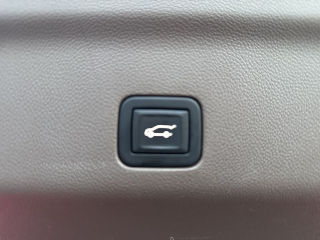 2023 GMC Yukon XL Denali Richmond VA