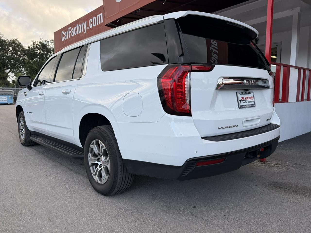 2023 GMC Yukon XL SLE Hollywood FL