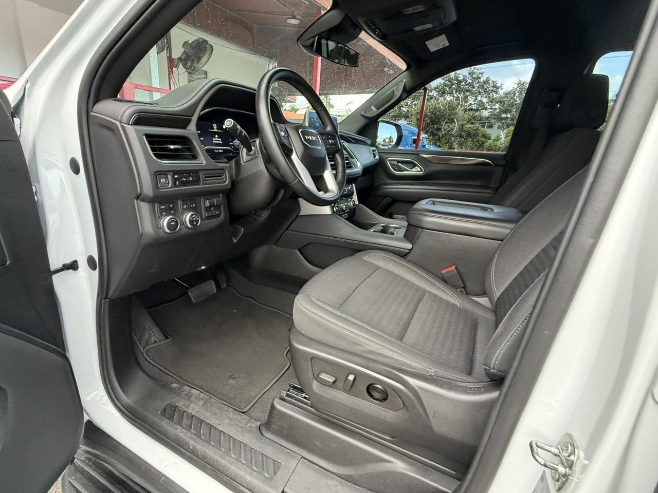 2023 GMC Yukon XL SLE Miami FL