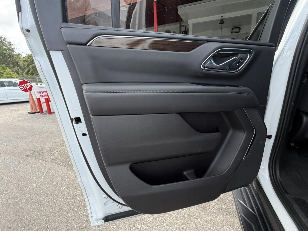 2023 GMC Yukon XL SLE Hollywood FL