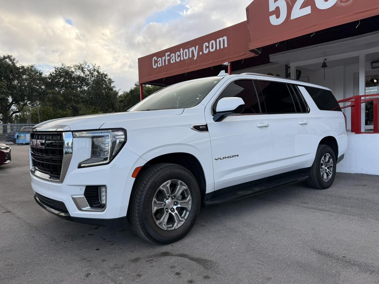 2023 GMC Yukon XL SLE Hollywood FL