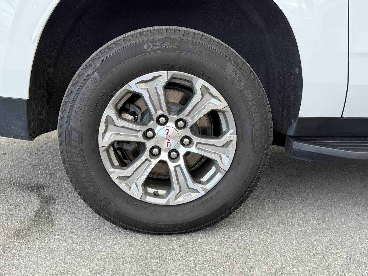 2023 GMC Yukon XL SLE Hollywood FL