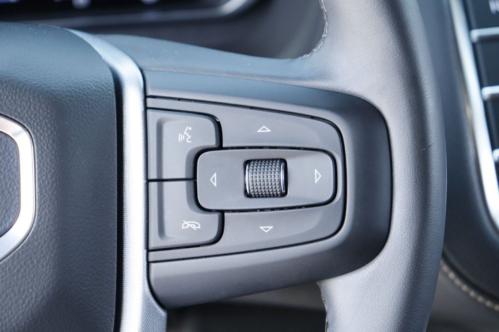 2023 GMC Yukon XL SLT Fredericksburg WA