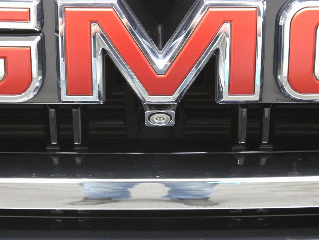 2023 GMC Yukon XL SLT 4WD 7 Passenger Fond du Lac WI