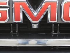 2023 GMC Yukon XL SLT 4WD 7 Passenger Fond du Lac WI