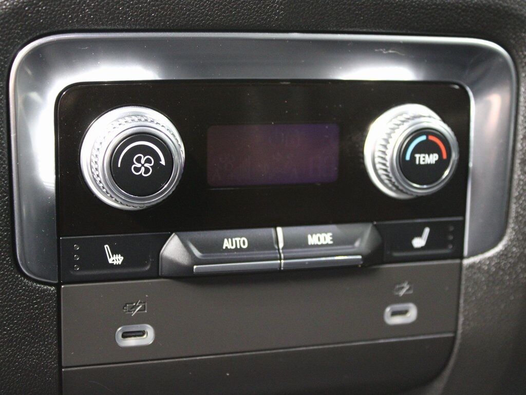 2023 GMC Yukon XL SLT 4WD 7 Passenger Fond du Lac WI