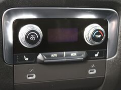 2023 GMC Yukon XL SLT 4WD 7 Passenger Fond du Lac WI