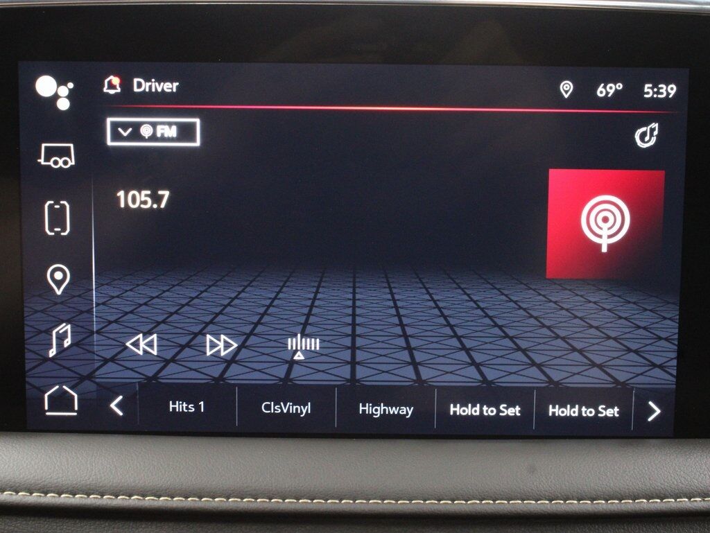 2023 GMC Yukon XL SLT 4WD 7 Passenger Fond du Lac WI