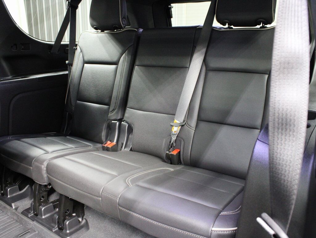 2023 GMC Yukon XL SLT 4WD 7 Passenger Fond du Lac WI
