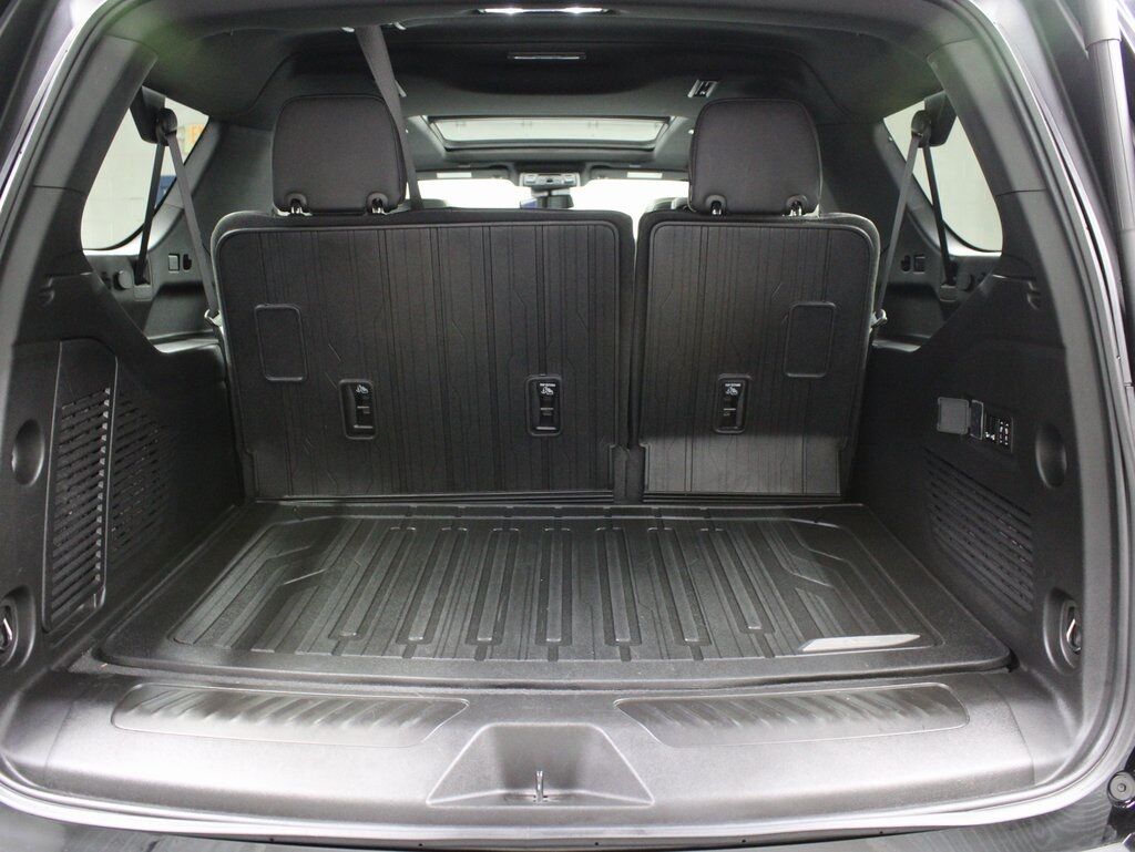 2023 GMC Yukon XL SLT 4WD 7 Passenger Fond du Lac WI