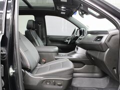2023 GMC Yukon XL SLT 4WD 7 Passenger Fond du Lac WI