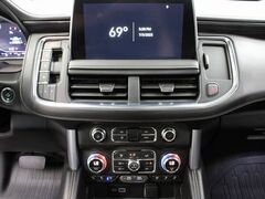 2023 GMC Yukon XL SLT 4WD 7 Passenger Fond du Lac WI