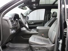 2023 GMC Yukon XL SLT 4WD 7 Passenger Fond du Lac WI