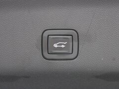 2023 GMC Yukon XL SLT 4WD 7 Passenger Fond du Lac WI