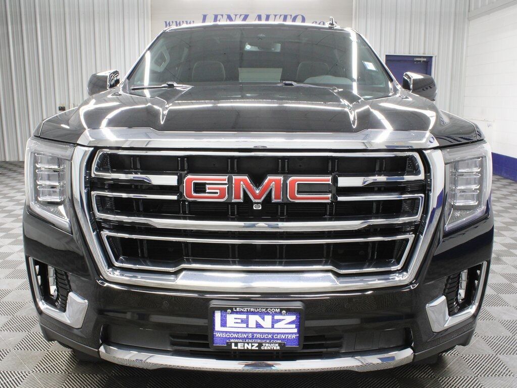 2023 GMC Yukon XL SLT 4WD 7 Passenger Fond du Lac WI
