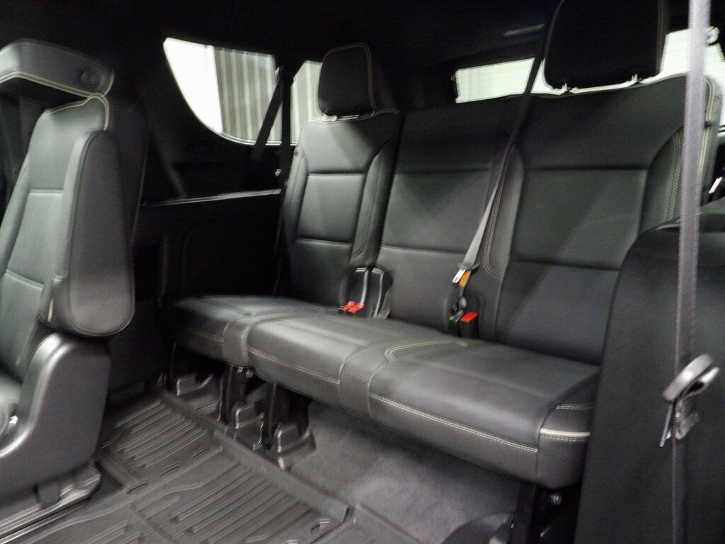 2023 GMC Yukon XL SLT 4WD 7 Passenger Fond du Lac WI