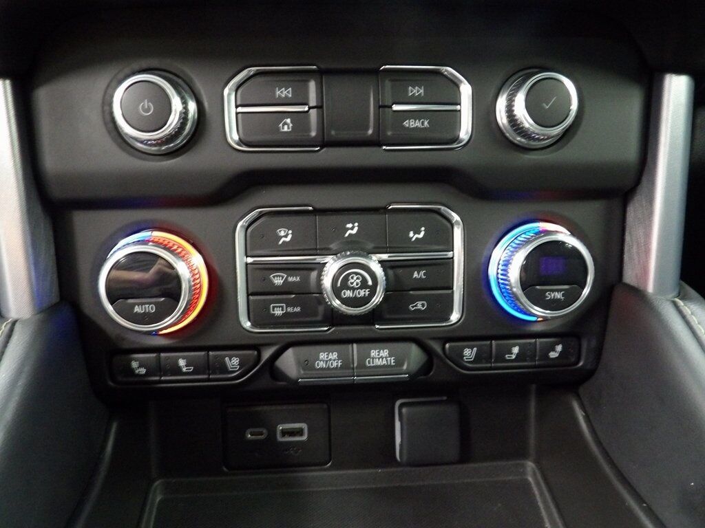 2023 GMC Yukon XL SLT 4WD 7 Passenger Fond du Lac WI