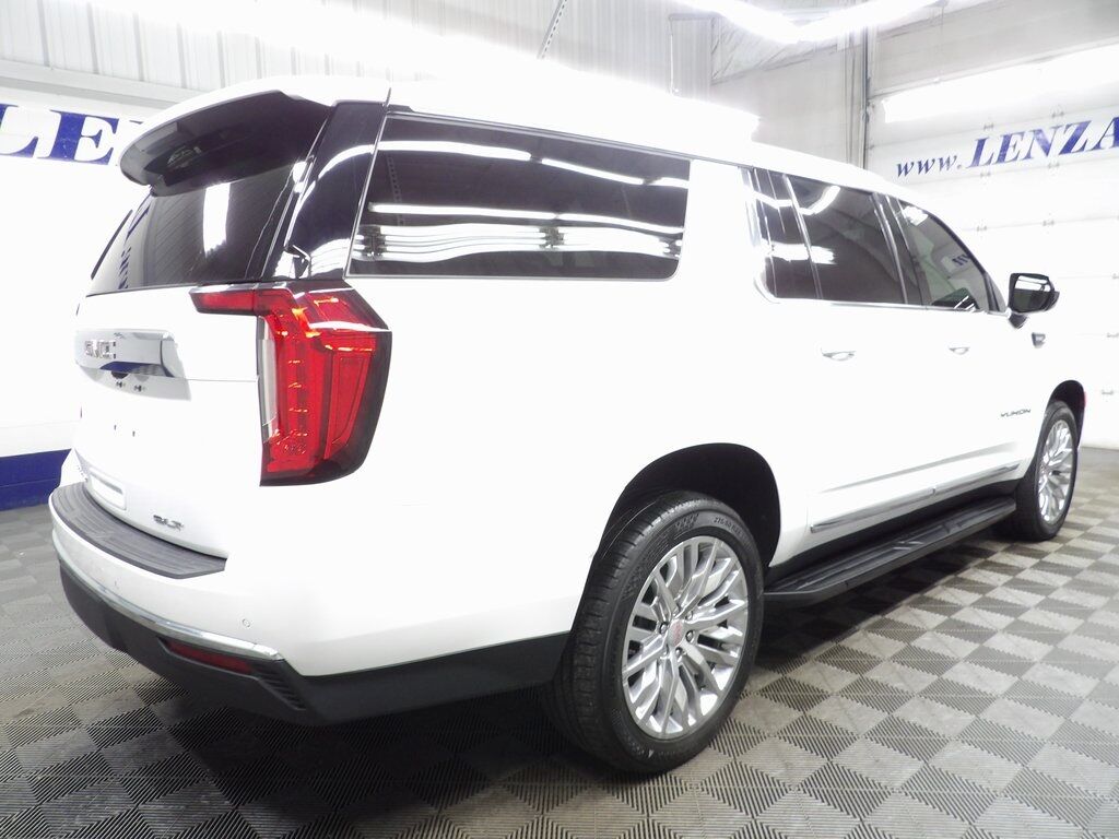 2023 GMC Yukon XL SLT 4WD 7 Passenger Fond du Lac WI