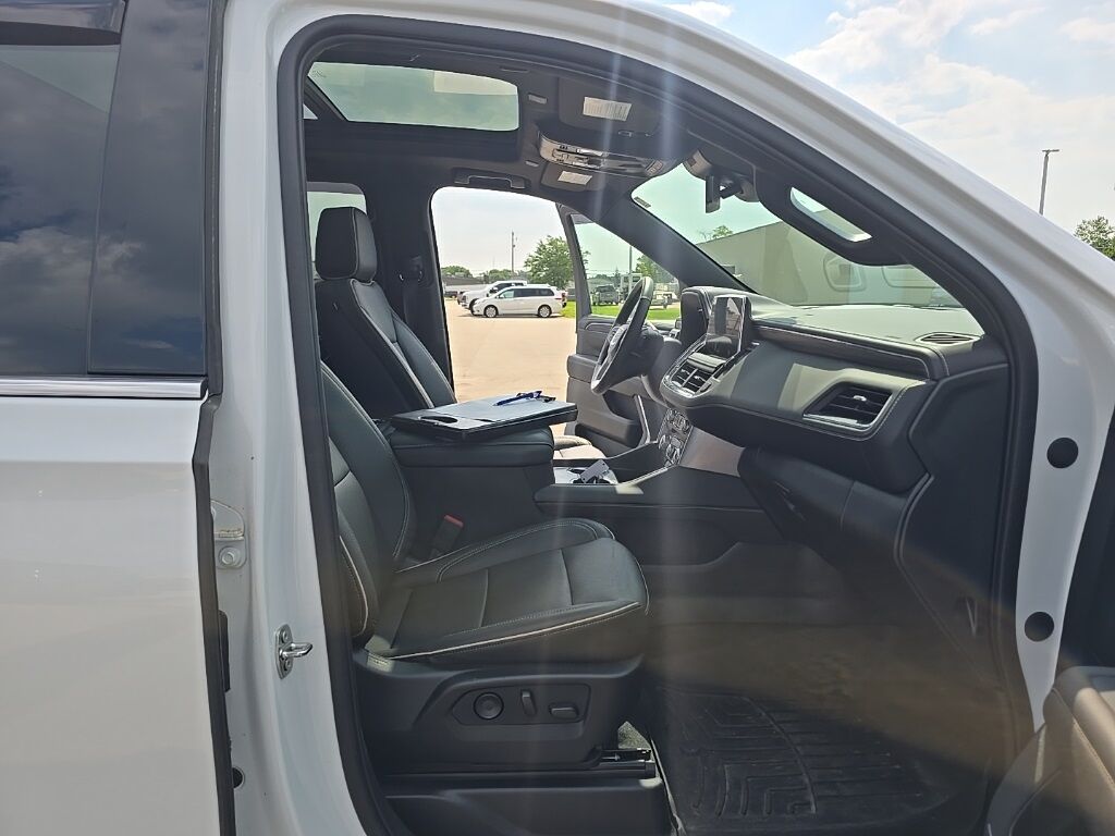 2023 GMC Yukon XL SLT 4WD 7 Passenger Minocqua WI