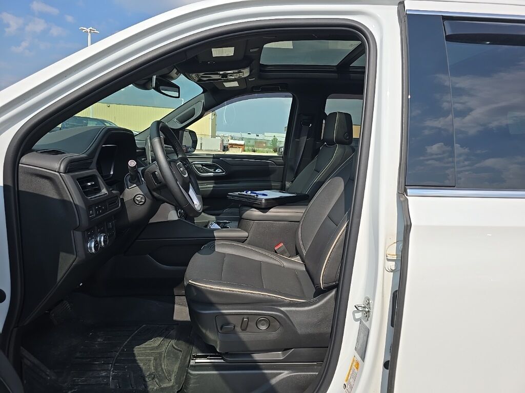 2023 GMC Yukon XL SLT 4WD 7 Passenger Minocqua WI