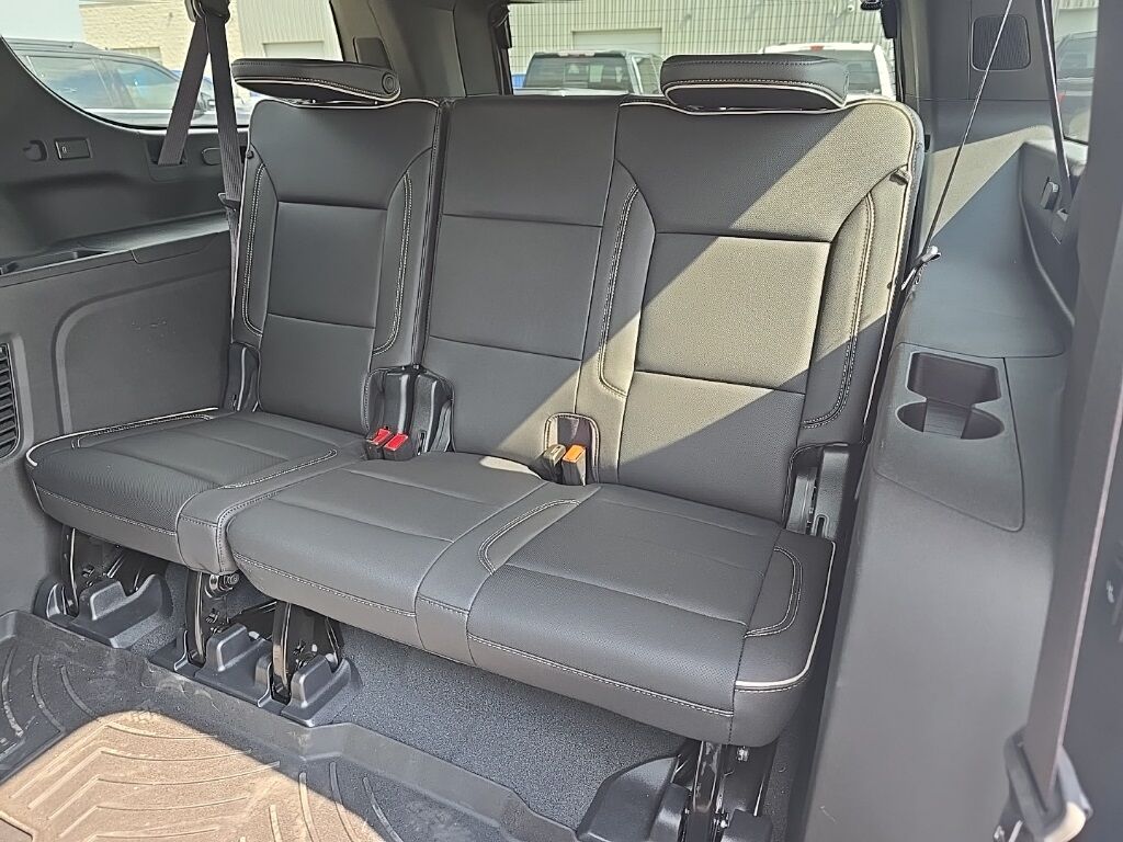 2023 GMC Yukon XL SLT 4WD 7 Passenger Minocqua WI