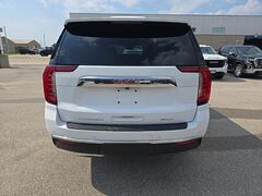 2023 GMC Yukon XL SLT 4WD 7 Passenger Fond du Lac WI