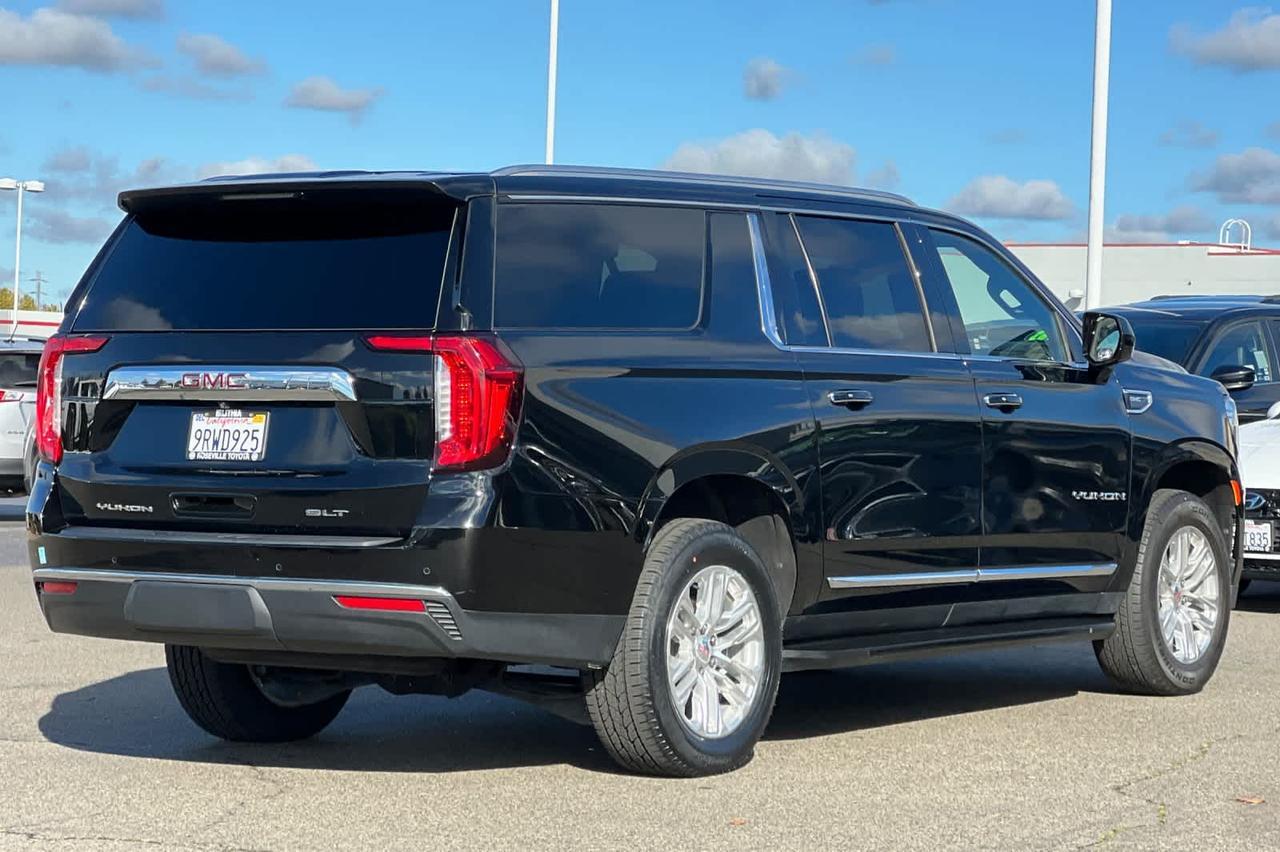 2023 GMC Yukon XL SLT