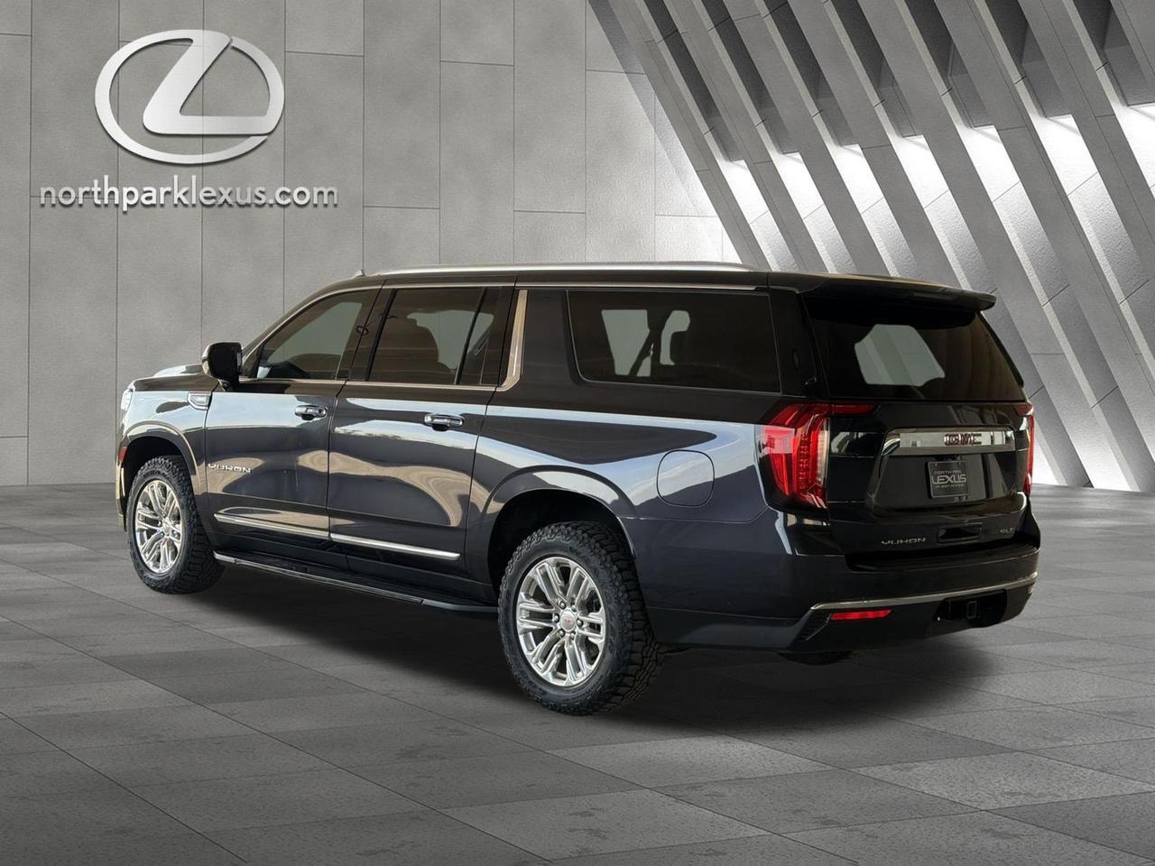 2023 GMC Yukon XL SLT