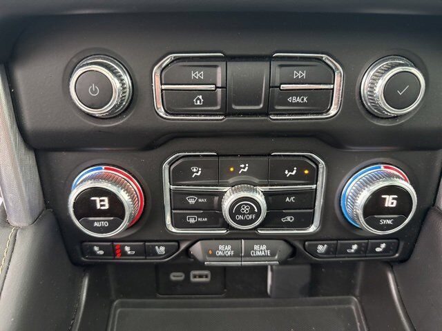 2023 GMC Yukon XL SLT Carbondale IL