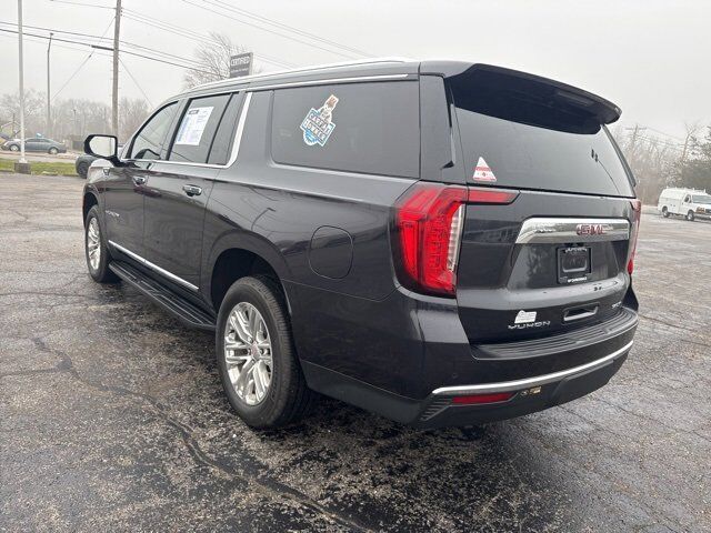 2023 GMC Yukon XL SLT