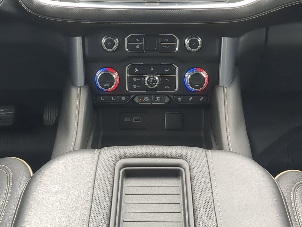 2023 GMC Yukon XL SLT Winder GA