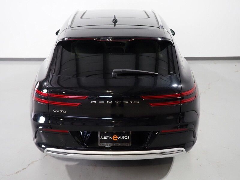 2023 Genesis Electrified GV70 Advanced AWD *PRESTIGE PKG, HEADS-UP DISPLAY, NAVIGATION, ADAPTIVE CRUISE, SAFETY ALERTS, 360 CAMERAS, PANO MOONROOF, NAPPA LEATHER, CLIMATE SEATS, HEATED STEERING, LEXICON AUDIO, WIRELESS CHARGING Round Rock TX