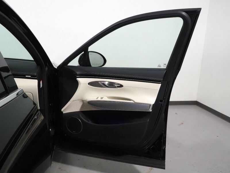 2023 Genesis Electrified GV70 Advanced AWD *PRESTIGE PKG, HEADS-UP DISPLAY, NAVIGATION, ADAPTIVE CRUISE, SAFETY ALERTS, 360 CAMERAS, PANO MOONROOF, NAPPA LEATHER, CLIMATE SEATS, HEATED STEERING, LEXICON AUDIO, WIRELESS CHARGING Round Rock TX