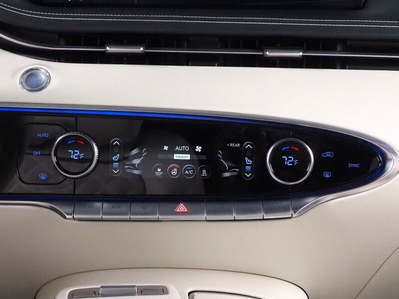 2023 Genesis Electrified GV70 Advanced AWD *PRESTIGE PKG, HEADS-UP DISPLAY, NAVIGATION, ADAPTIVE CRUISE, SAFETY ALERTS, 360 CAMERAS, PANO MOONROOF, NAPPA LEATHER, CLIMATE SEATS, HEATED STEERING, LEXICON AUDIO, WIRELESS CHARGING Round Rock TX