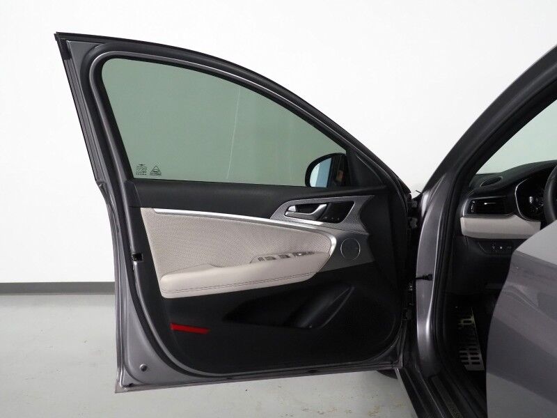 2023 Genesis G70 2.0T AWD *SPORT PRESTIGE PKG, NAVIGATION, ADAPTIVE CRUISE, SAFETY ALERTS, BACKUP-CAMERA, MOONROOF, LEATHER, CLIMATE SEATS, HEATED STEERING, LEXICON AUDIO, WIRELESS CHARGING, ANDROID & APPLE Round Rock TX