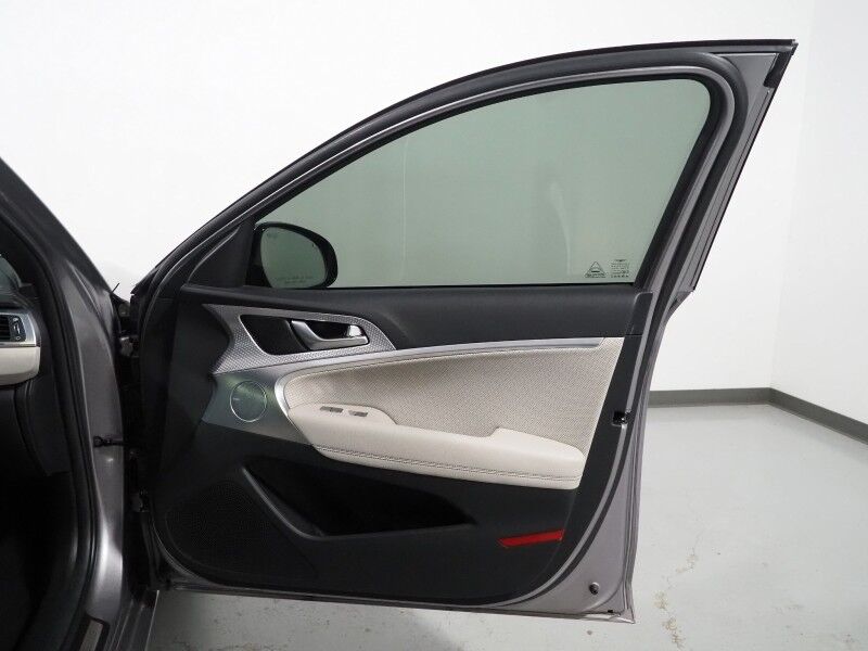 2023 Genesis G70 2.0T AWD *SPORT PRESTIGE PKG, NAVIGATION, ADAPTIVE CRUISE, SAFETY ALERTS, BACKUP-CAMERA, MOONROOF, LEATHER, CLIMATE SEATS, HEATED STEERING, LEXICON AUDIO, WIRELESS CHARGING, ANDROID & APPLE Round Rock TX