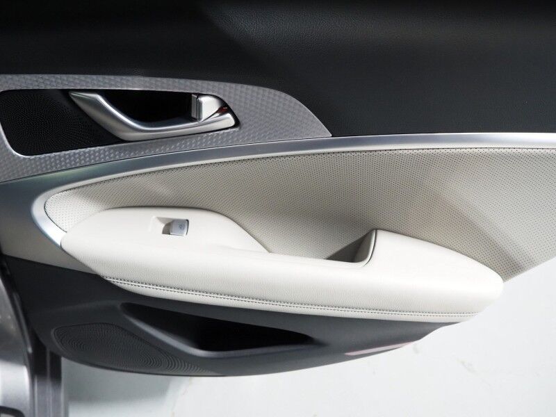 2023 Genesis G70 2.0T AWD *SPORT PRESTIGE PKG, NAVIGATION, ADAPTIVE CRUISE, SAFETY ALERTS, BACKUP-CAMERA, MOONROOF, LEATHER, CLIMATE SEATS, HEATED STEERING, LEXICON AUDIO, WIRELESS CHARGING, ANDROID & APPLE Round Rock TX