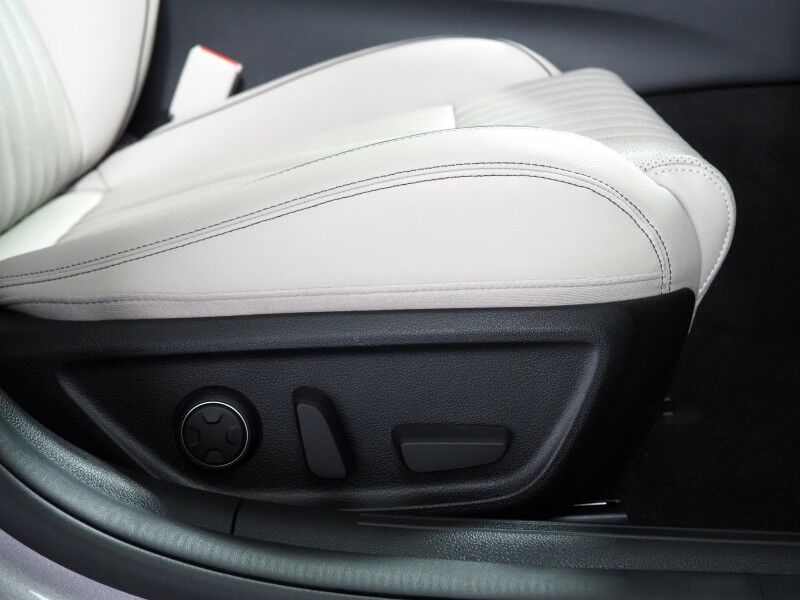 2023 Genesis G70 2.0T AWD *SPORT PRESTIGE PKG, NAVIGATION, ADAPTIVE CRUISE, SAFETY ALERTS, BACKUP-CAMERA, MOONROOF, LEATHER, CLIMATE SEATS, HEATED STEERING, LEXICON AUDIO, WIRELESS CHARGING, ANDROID & APPLE Round Rock TX