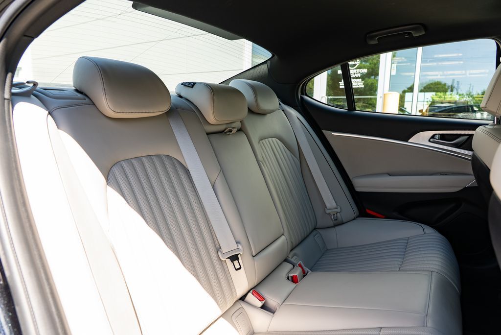 2023 Genesis G70 2.0T Beaverton OR