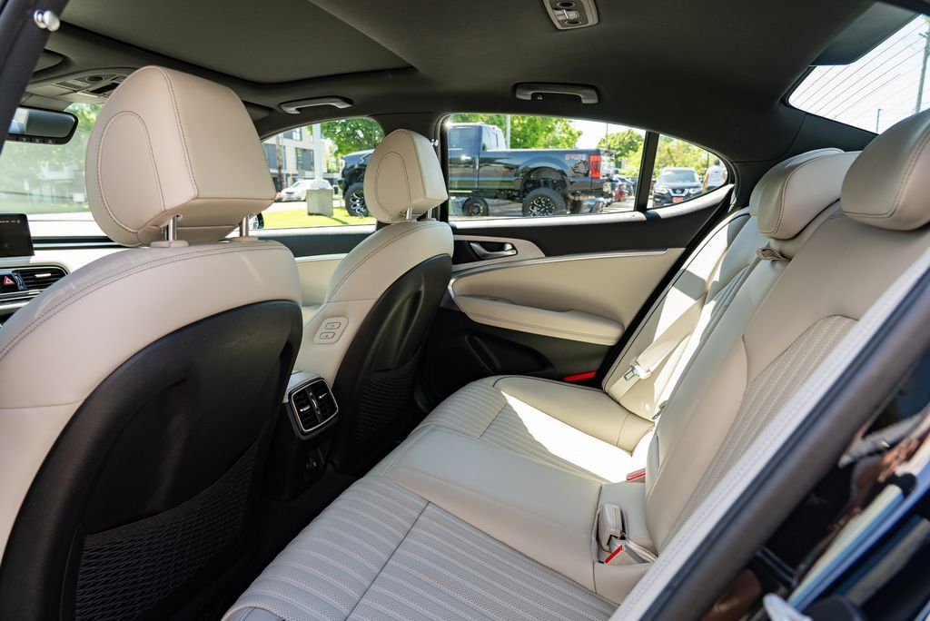 2023 Genesis G70 2.0T Beaverton OR