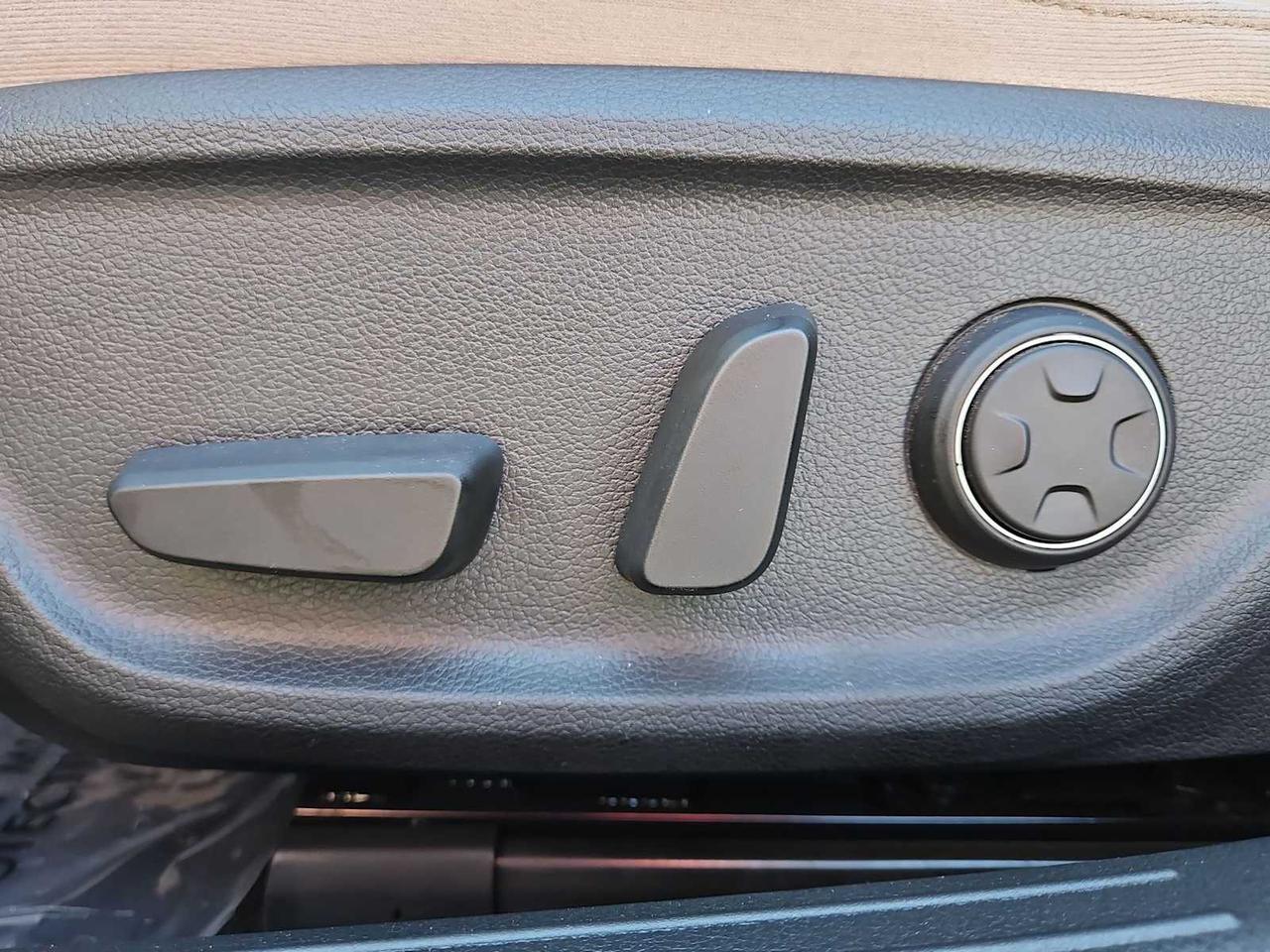 2023 Genesis G70 2.0T Irving TX