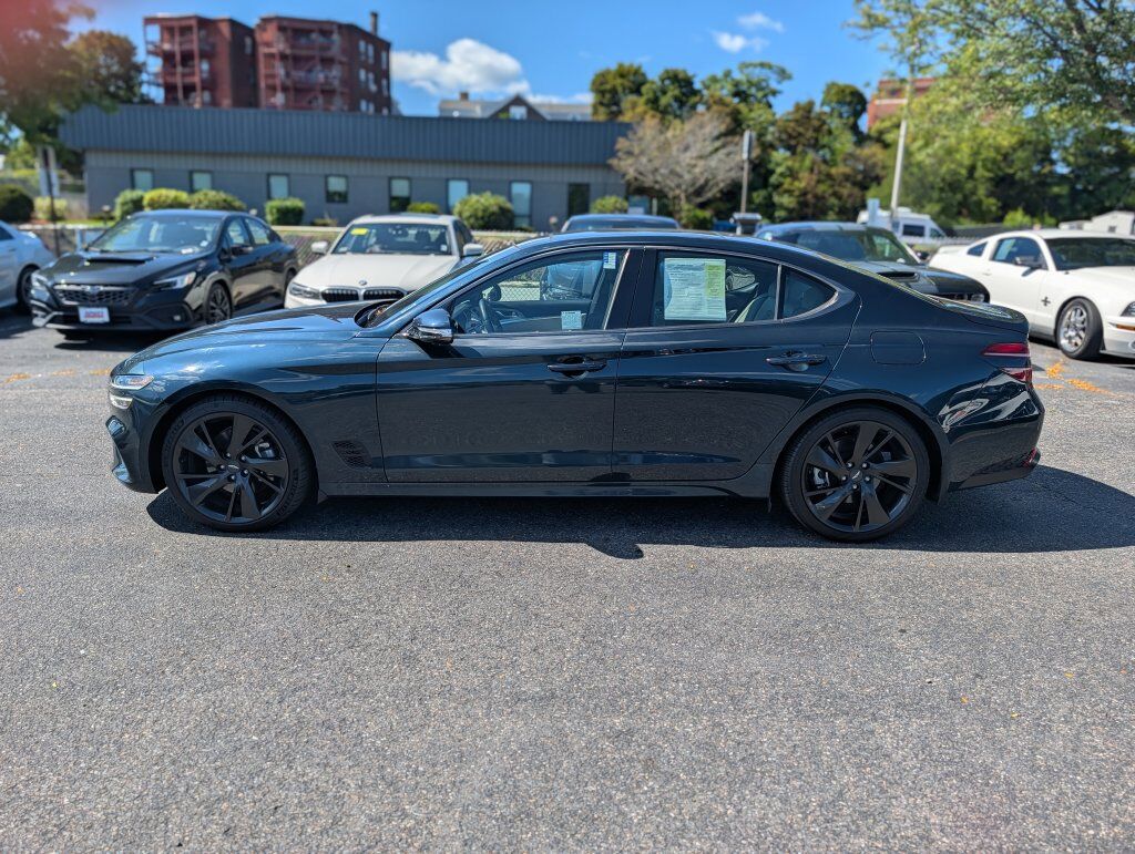 2023 Genesis G70 2.0T