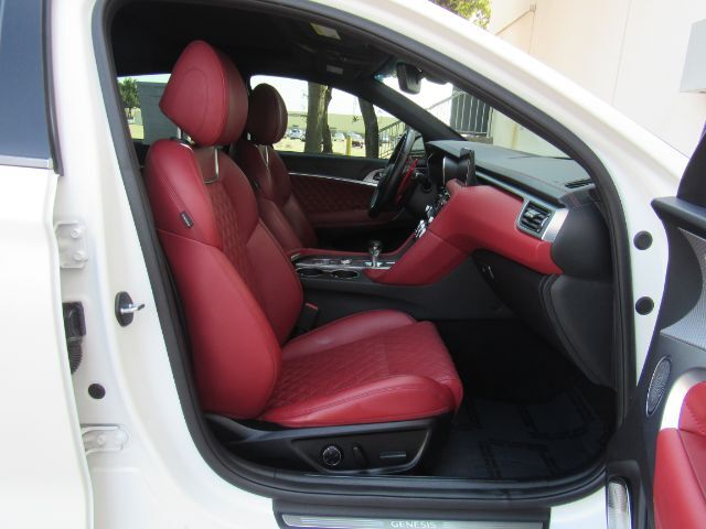 2023 Genesis G70 3.3T RWD Plano TX