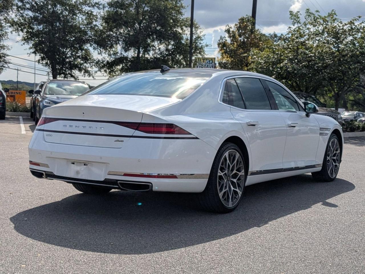 2023 Genesis G90 e-SC